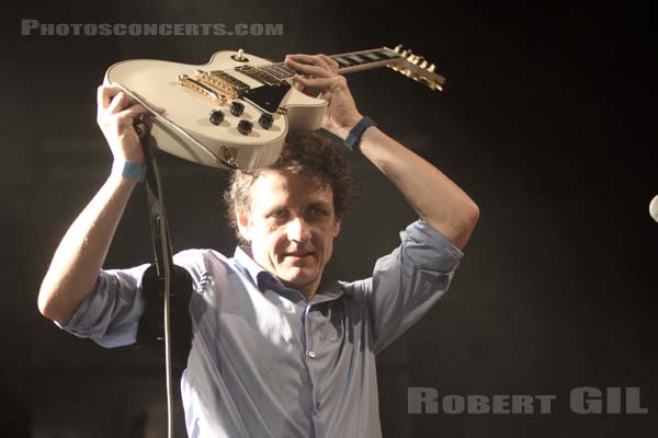 DEAN WAREHAM PLAYS GALAXIE 500 - 2011-02-19 - PARIS - La Fleche d'Or - 